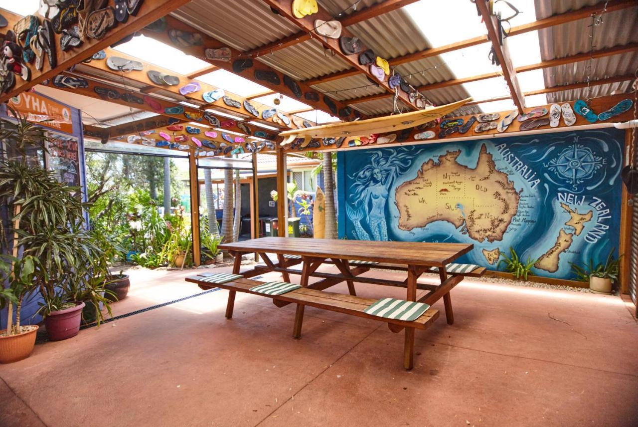 Ozzie Pozzie Backpackers Pansiyon Port Macquarie Dış mekan fotoğraf