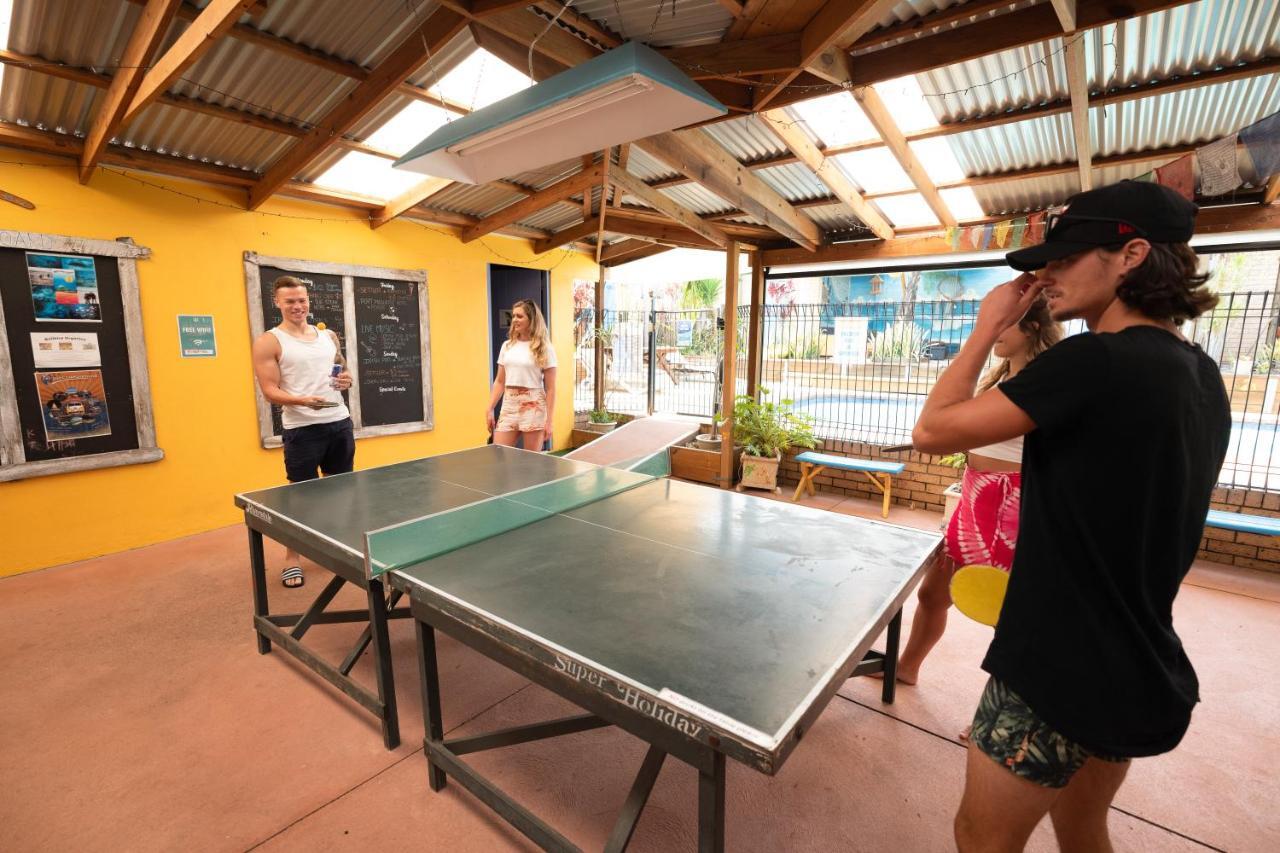 Ozzie Pozzie Backpackers Pansiyon Port Macquarie Dış mekan fotoğraf