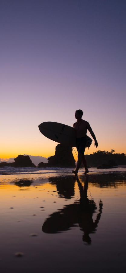 Ozzie Pozzie Backpackers Pansiyon Port Macquarie Dış mekan fotoğraf